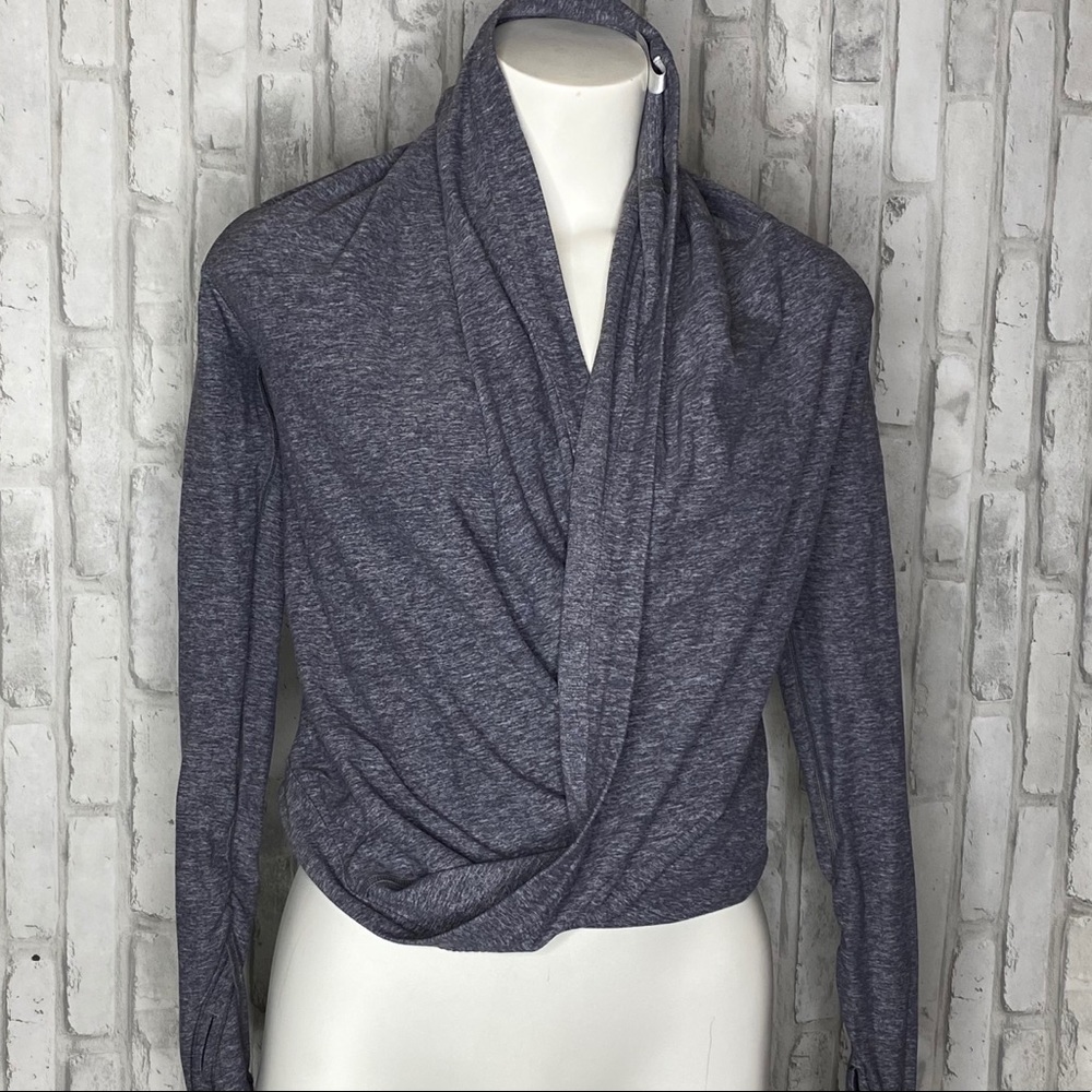 Ivivva (Lululemon) Four Count Shrug